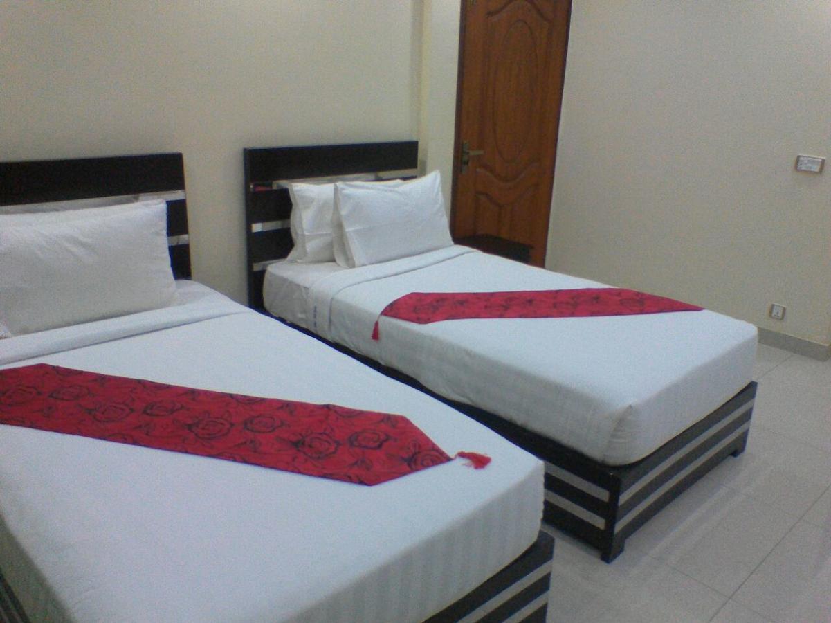 Pool & Park Resorts Lahore Bagian luar foto